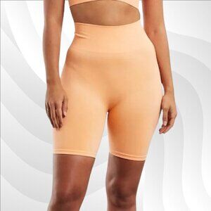 2/$50 NWOT WeWoreWhat Seamless Peach Cobbler Biker Shorts Size S